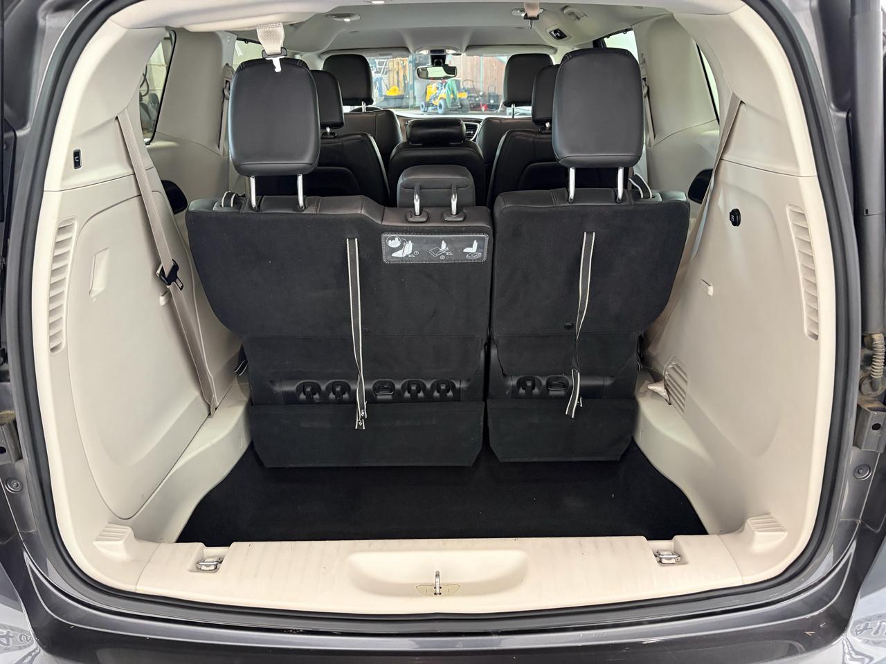 Chrysler Pacifica Touring-L 2017