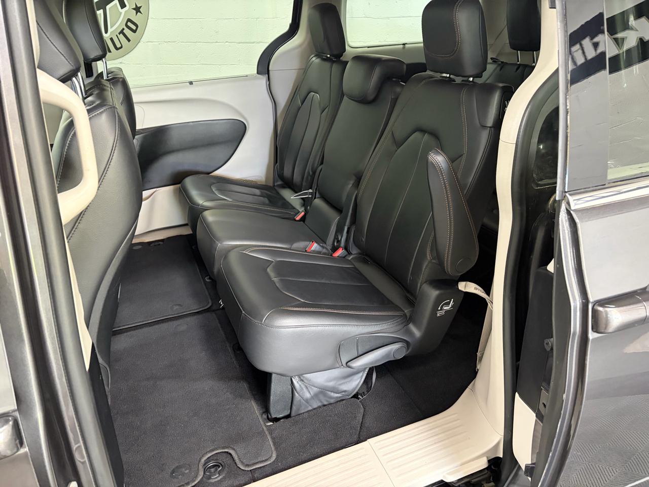 Chrysler Pacifica Touring-L 2017