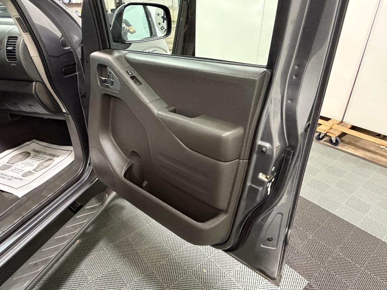 Nissan Frontier King Cab 4x4 SV 2021