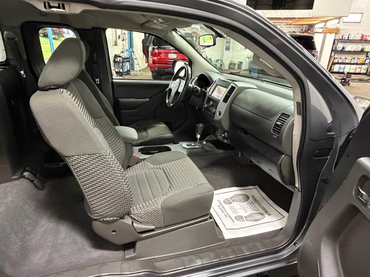 Nissan Frontier King Cab 4x4 SV 2021