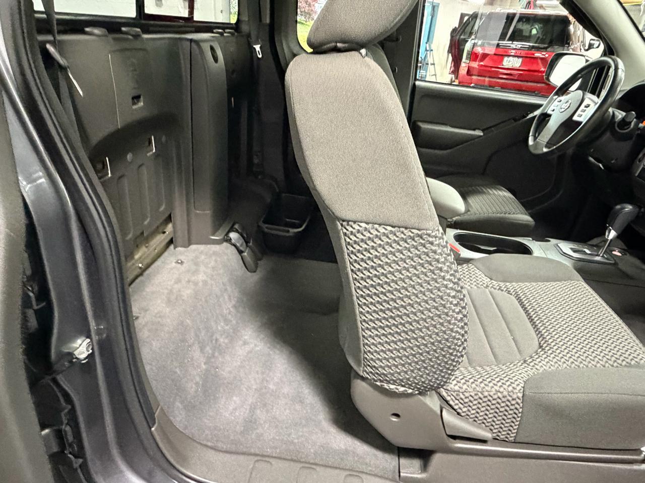 Nissan Frontier King Cab 4x4 SV 2021
