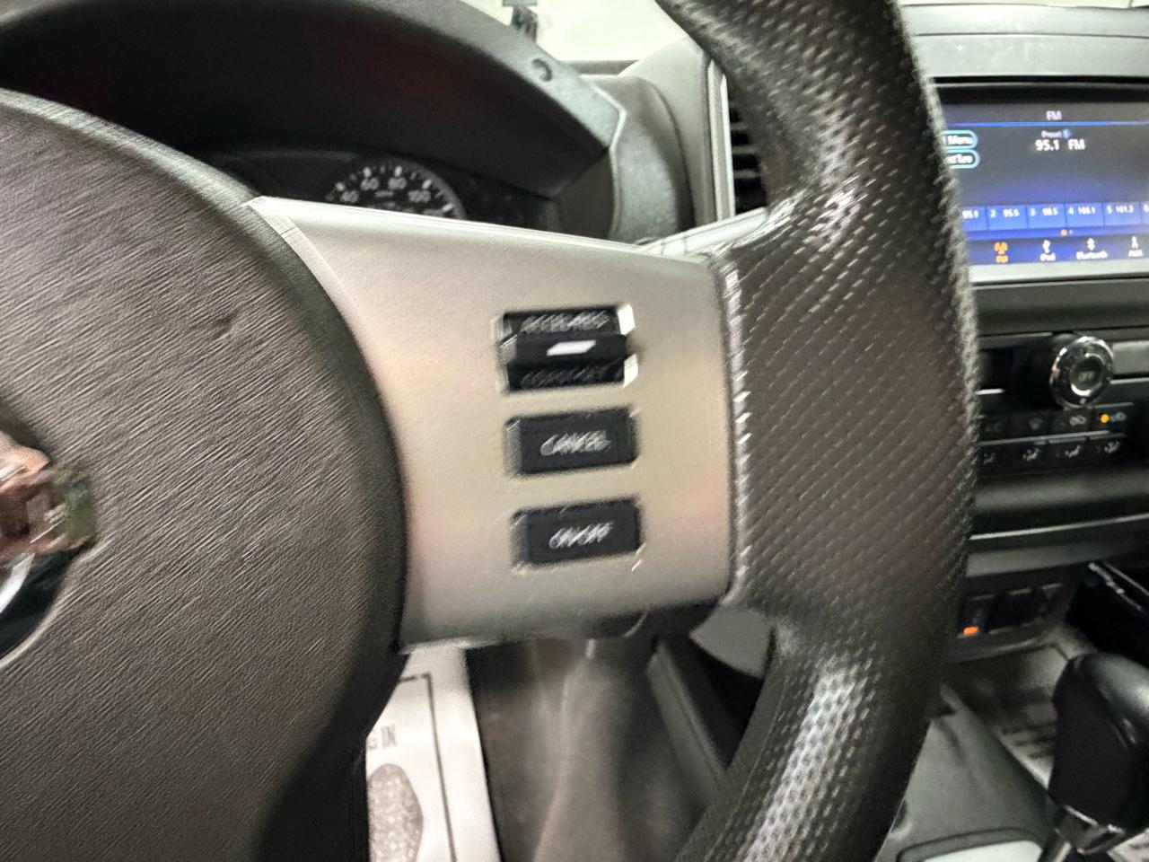 Nissan Frontier King Cab 4x4 SV 2021