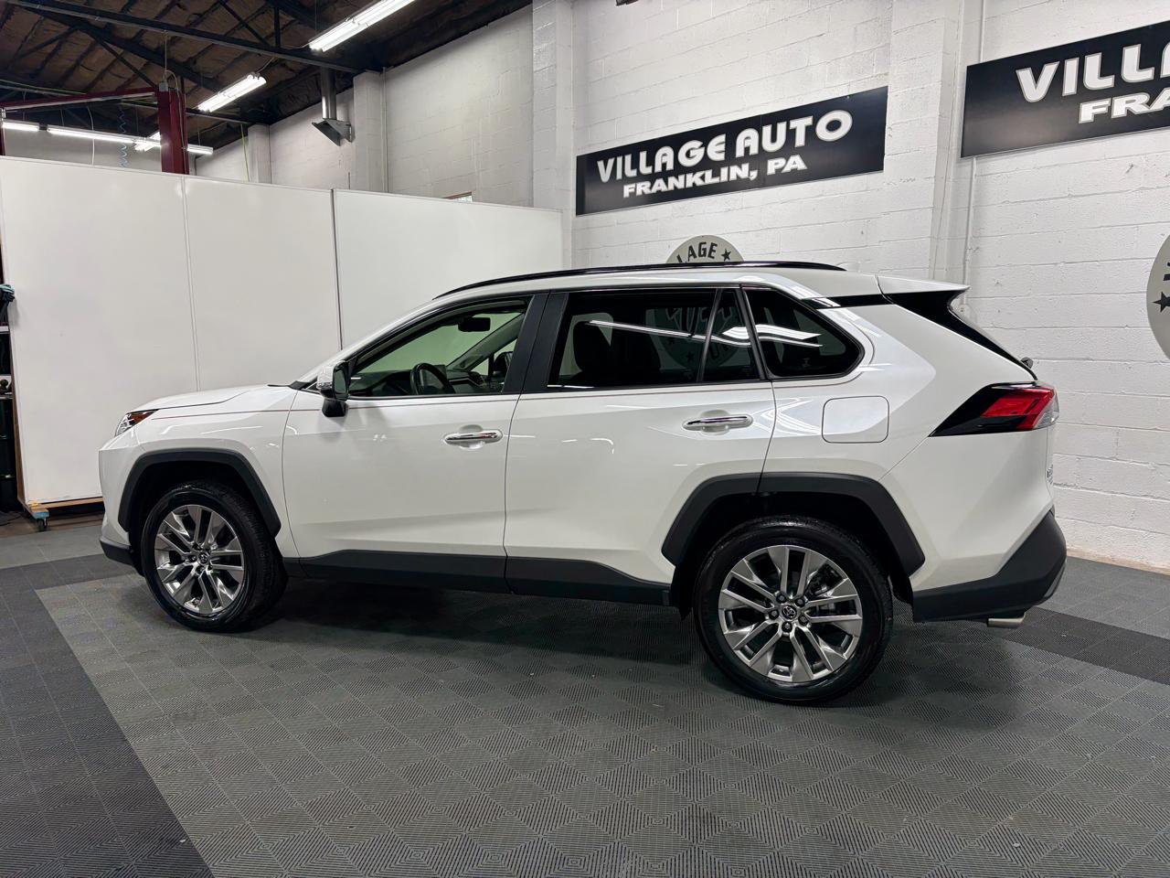Toyota RAV4 Limited AWD 2019