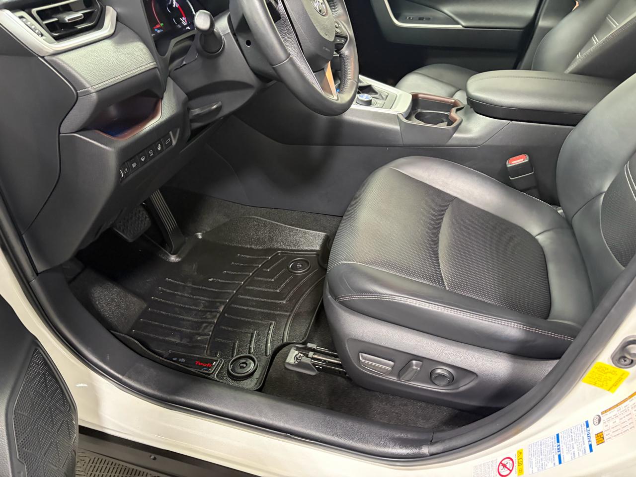Toyota RAV4 Limited AWD 2019