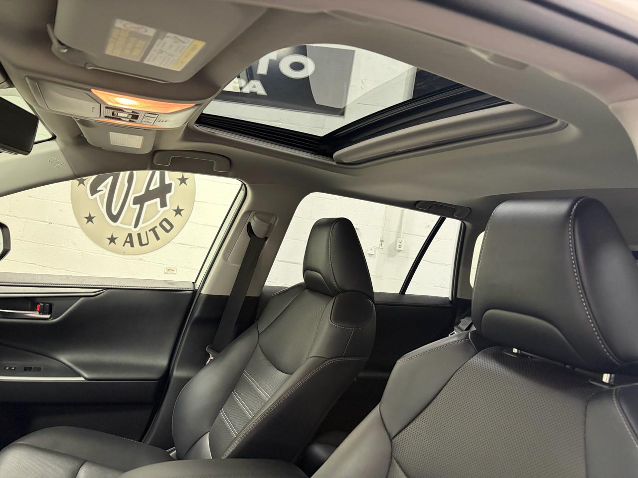 Toyota RAV4 Limited AWD 2019