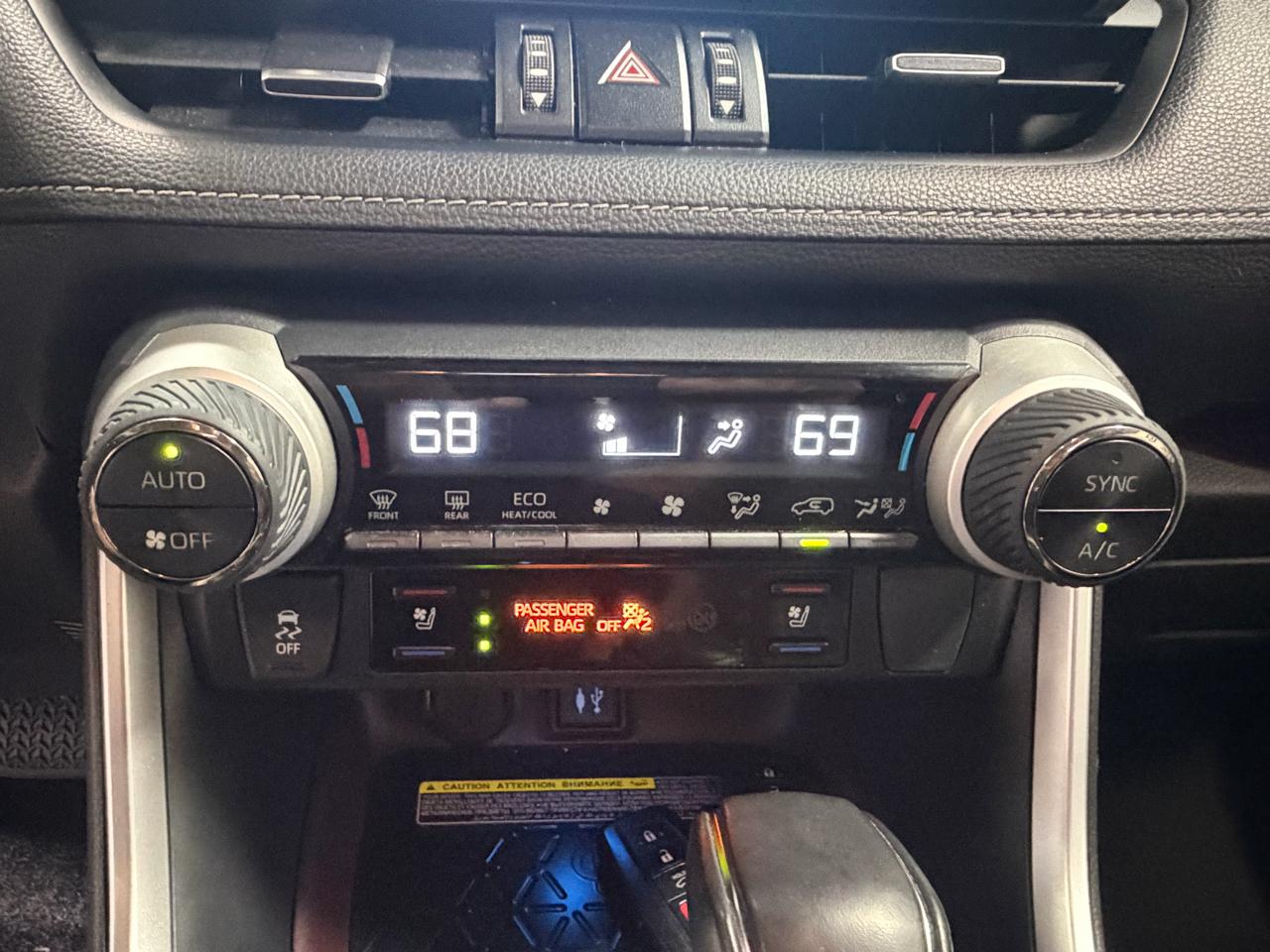 Toyota RAV4 Limited AWD 2019