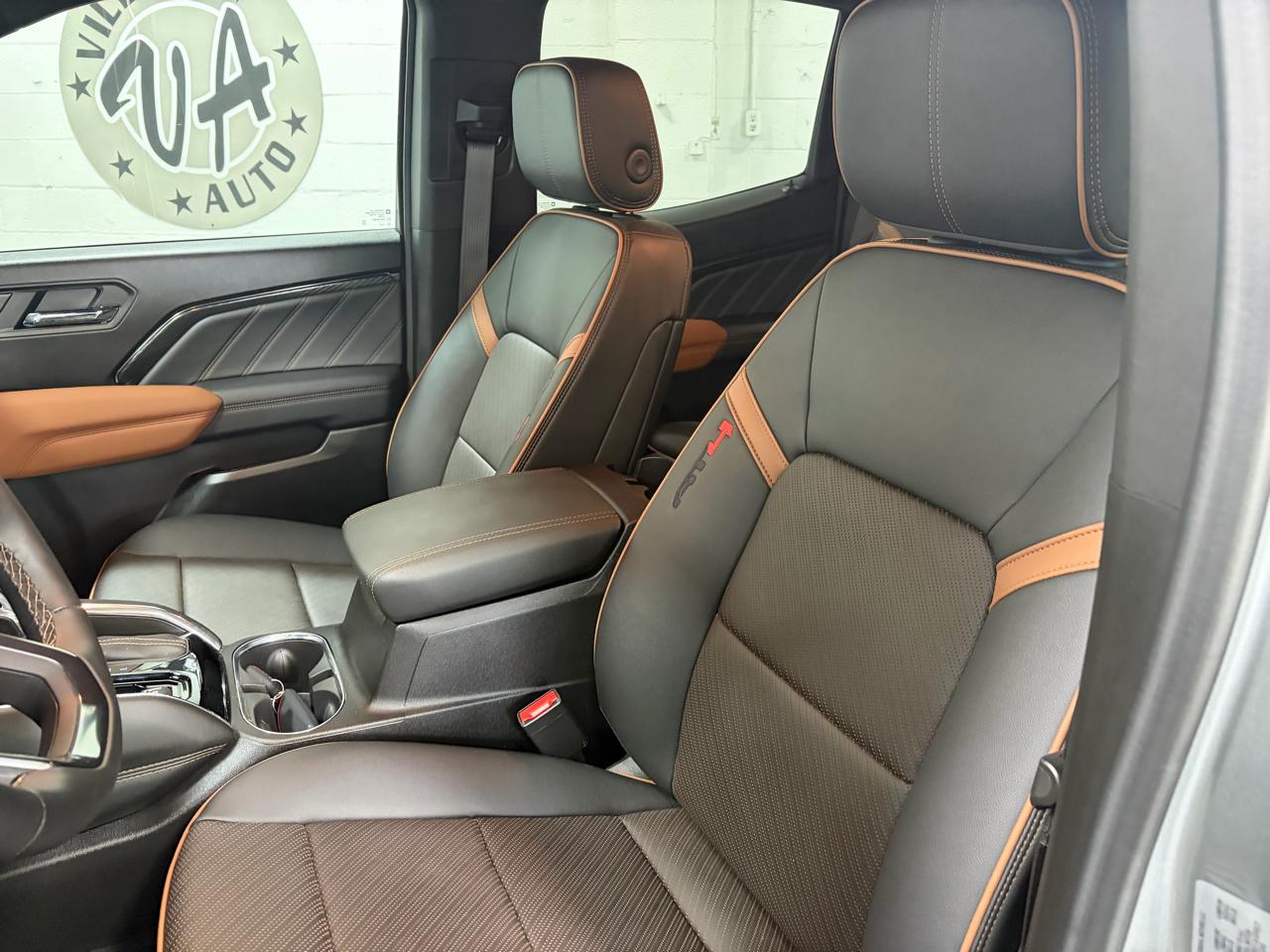 GMC Canyon AT4 Crew Cab 4WD 2025