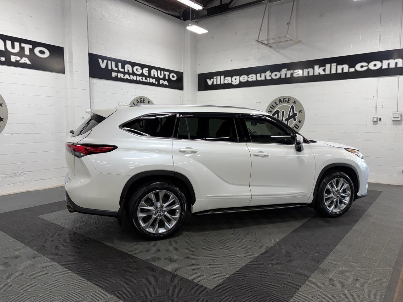 Toyota Highlander Limited AWD V6 2021