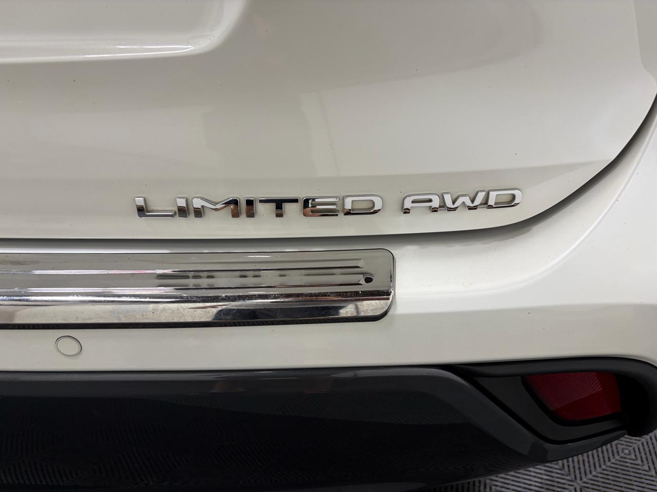 Toyota Highlander Limited AWD V6 2021