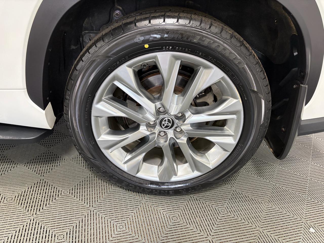 Toyota Highlander Limited AWD V6 2021