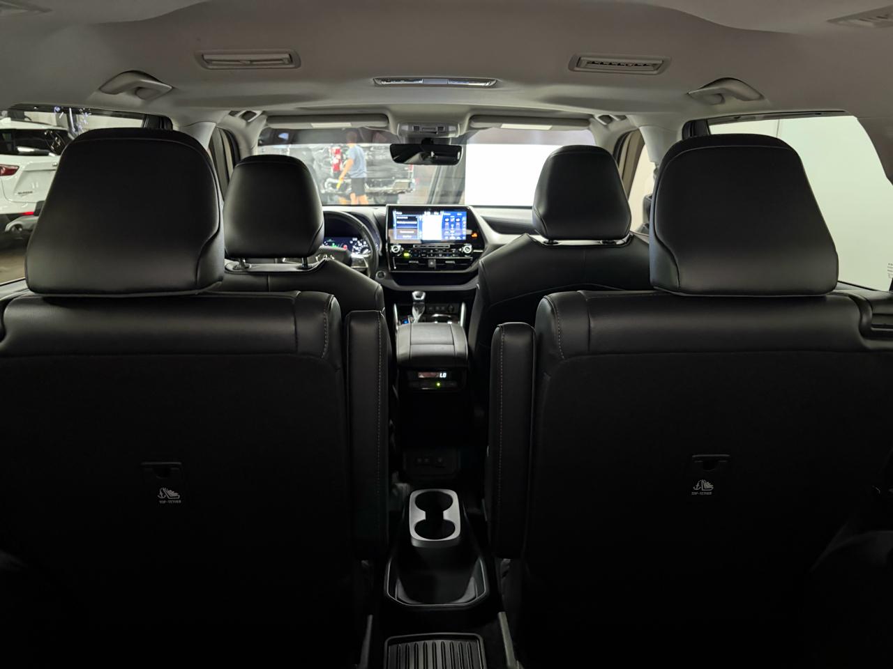 Toyota Highlander Limited AWD V6 2021