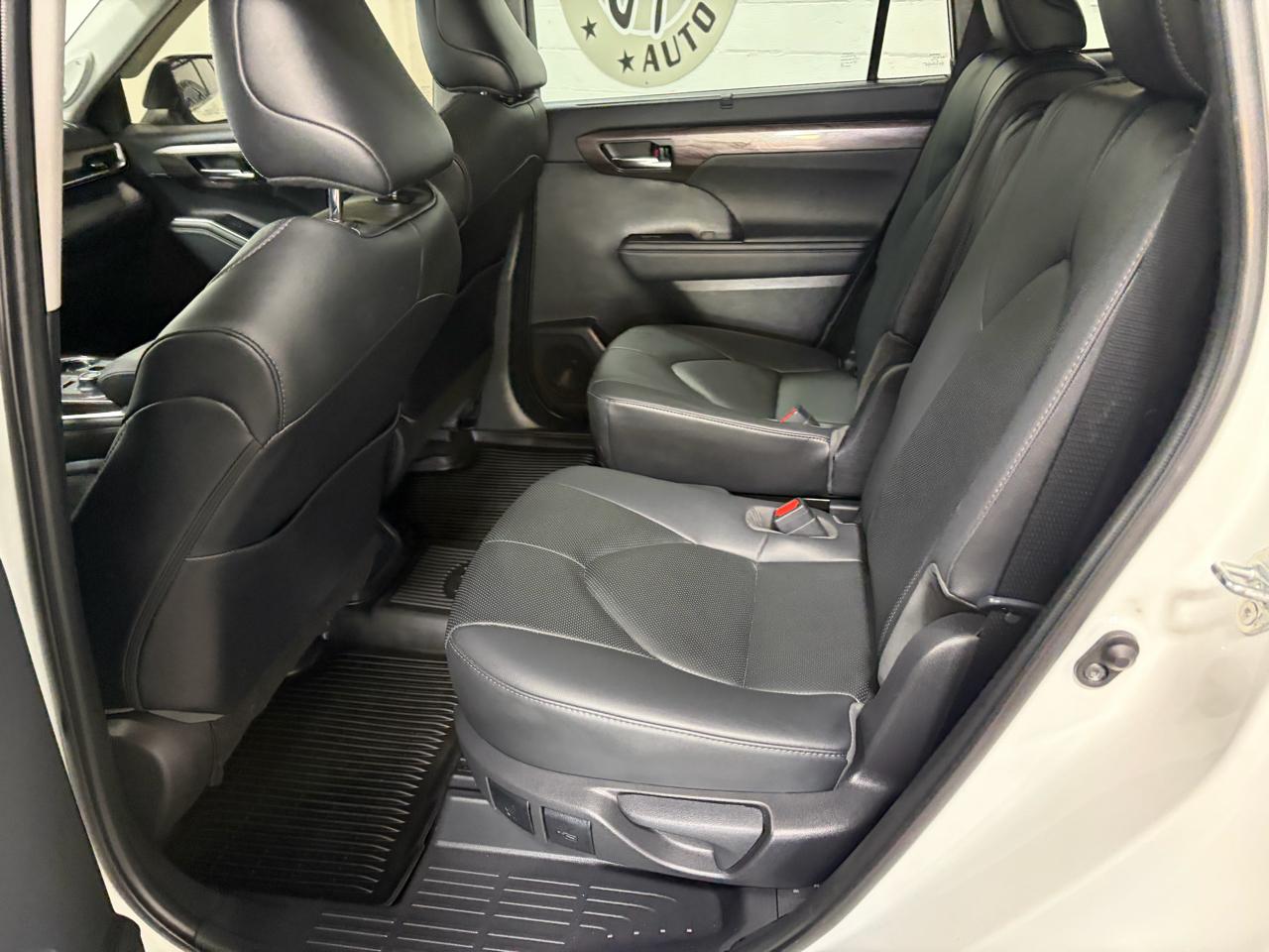 Toyota Highlander Limited AWD V6 2021