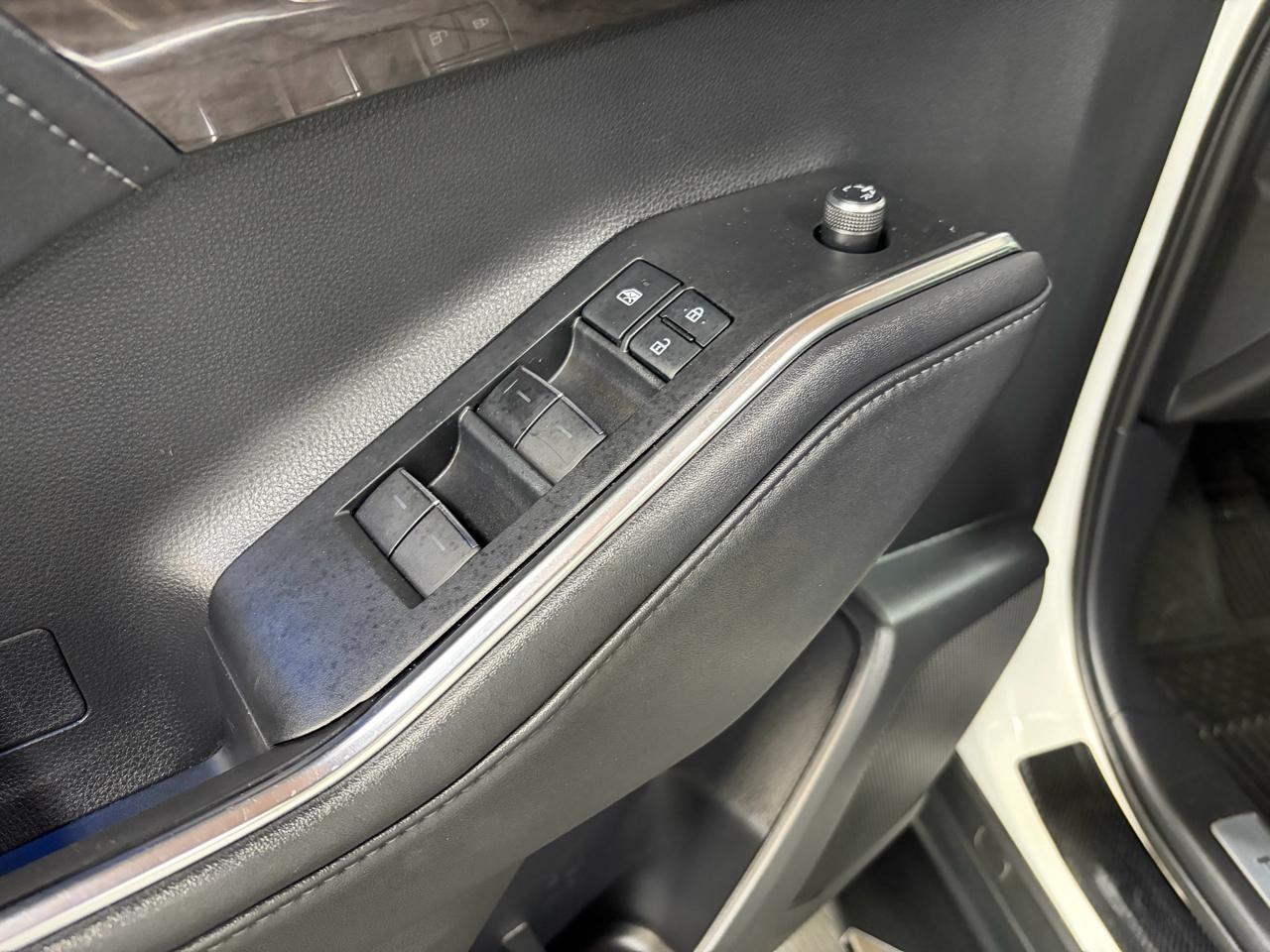 Toyota Highlander Limited AWD V6 2021