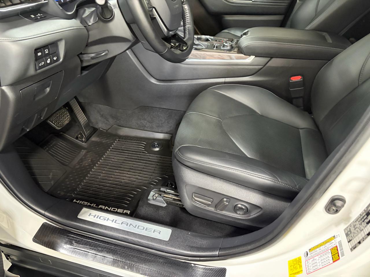 Toyota Highlander Limited AWD V6 2021