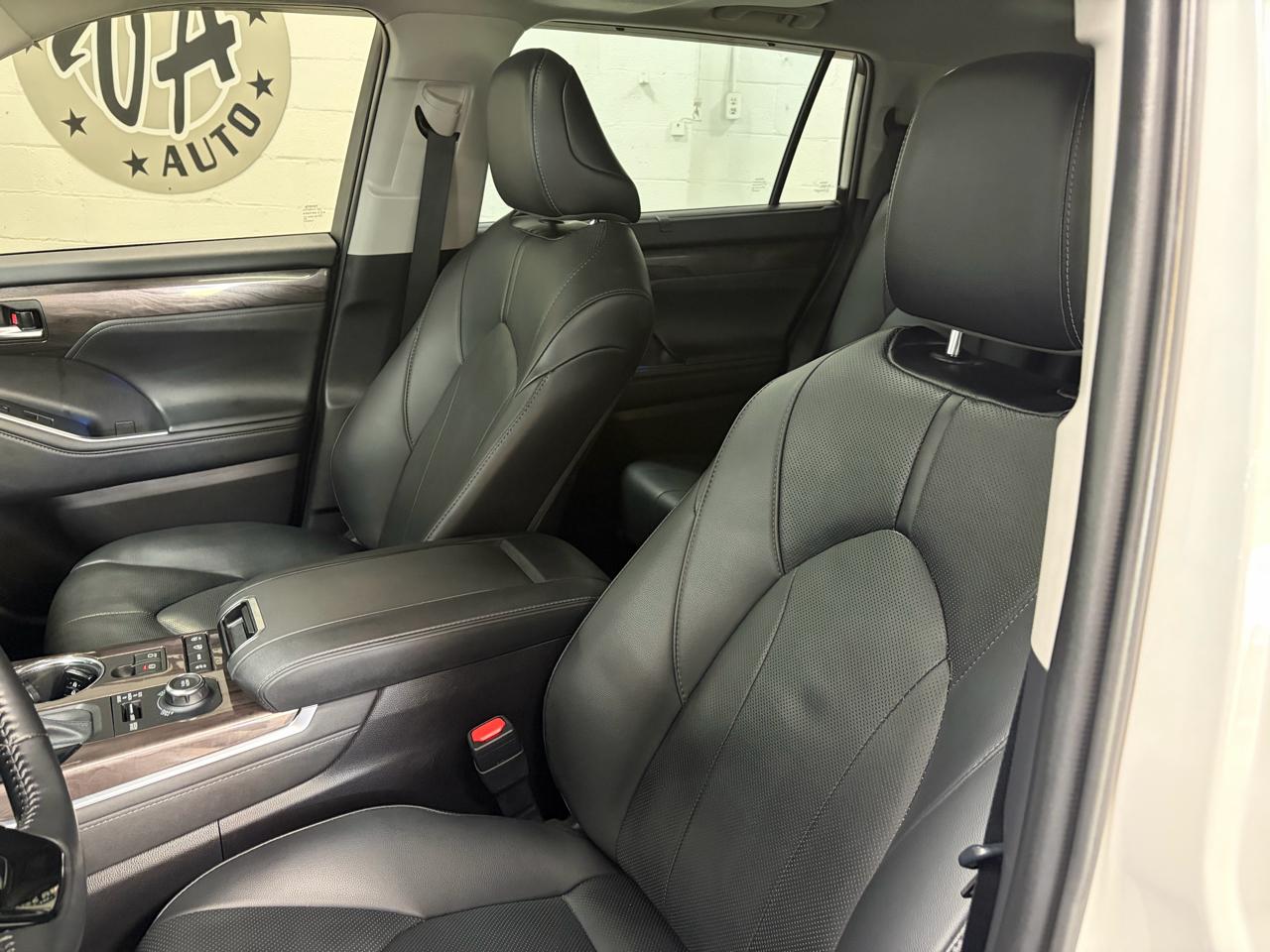 Toyota Highlander Limited AWD V6 2021