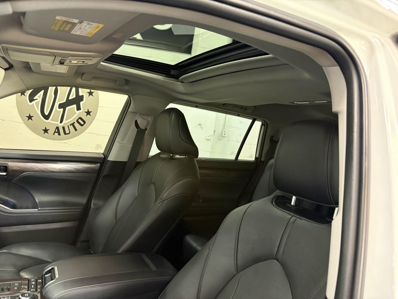 Toyota Highlander Limited AWD V6 2021
