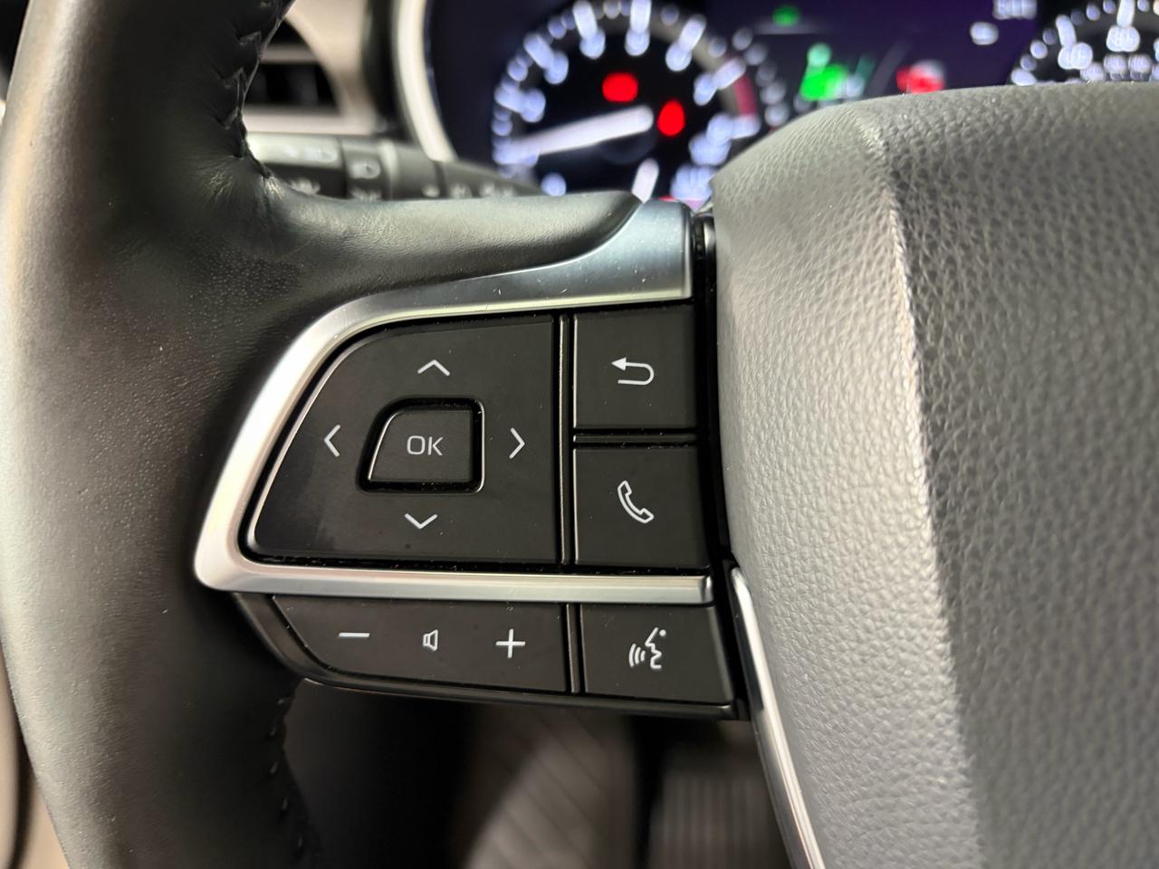 Toyota Highlander Limited AWD V6 2021