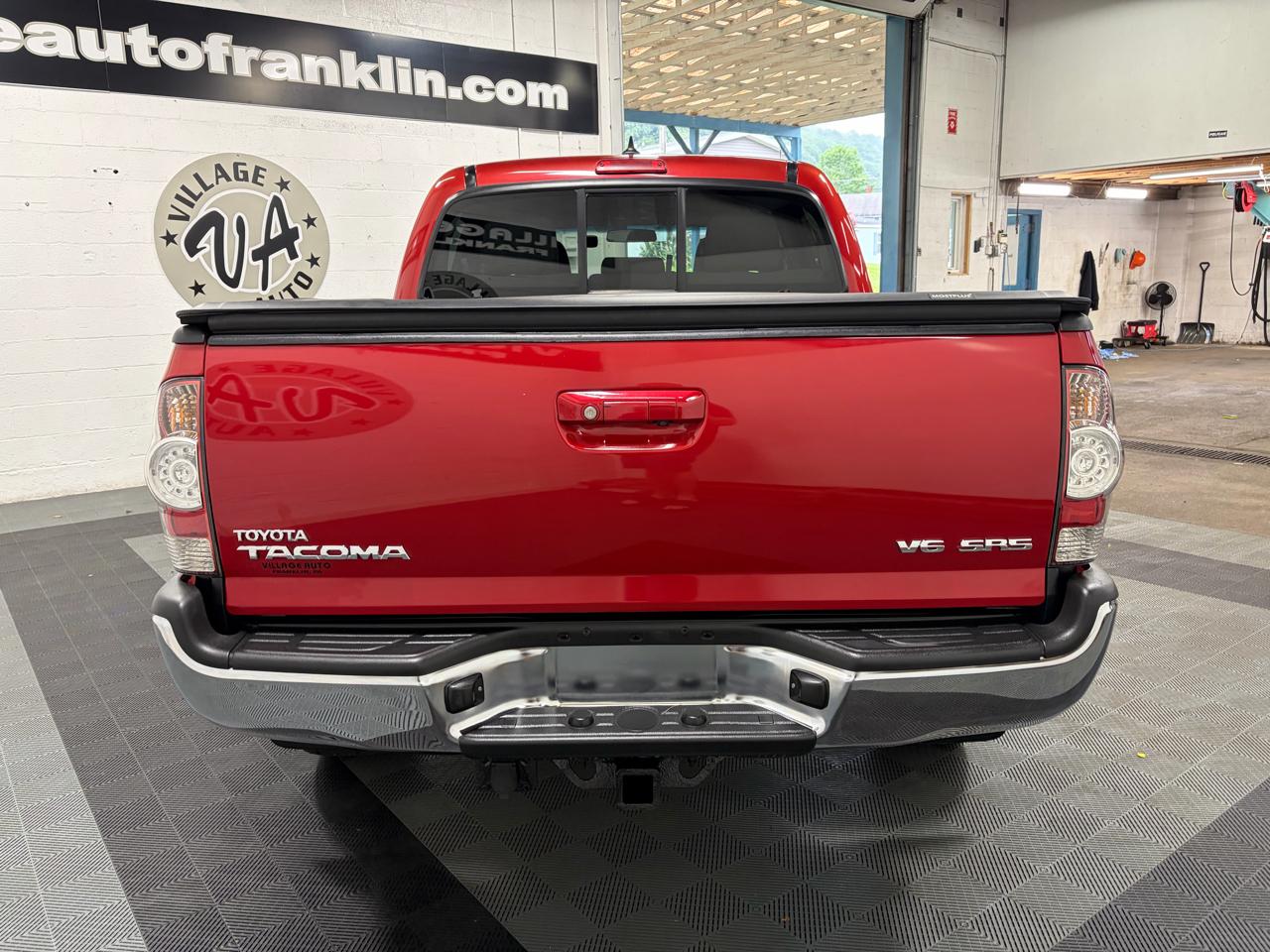 Toyota Tacoma SR5 Double Cab 4WD V6 2015