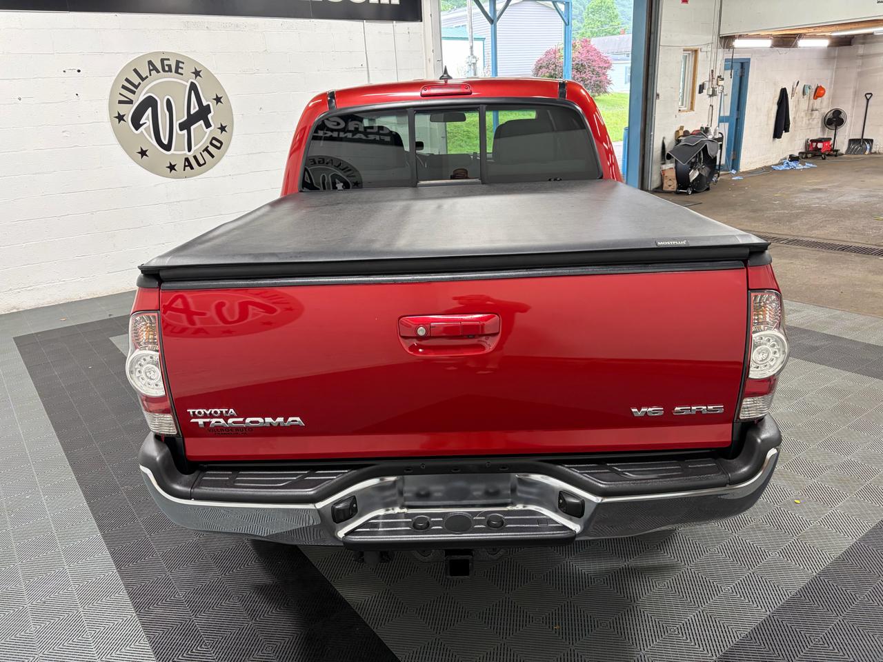 Toyota Tacoma SR5 Double Cab 4WD V6 2015