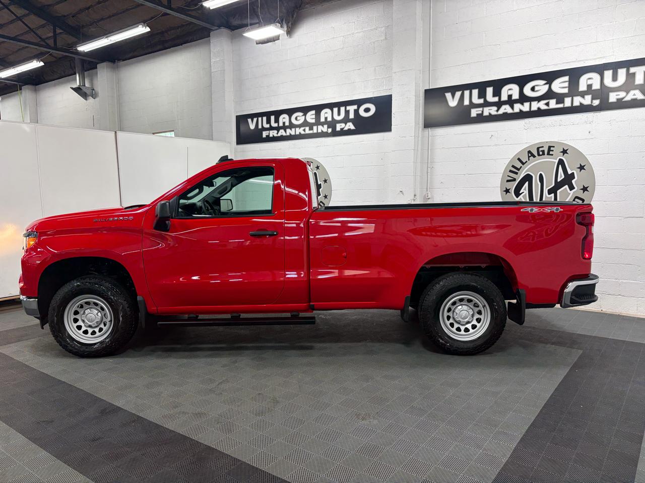 Chevrolet Silverado 1500 Base Reg Cab 4WD 2026