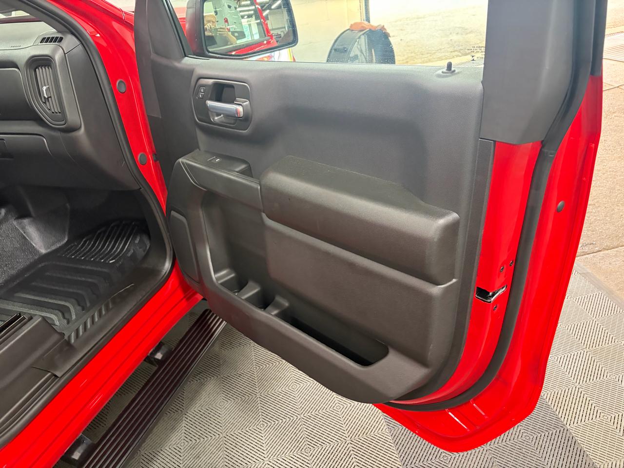 Chevrolet Silverado 1500 Base Reg Cab 4WD 2026