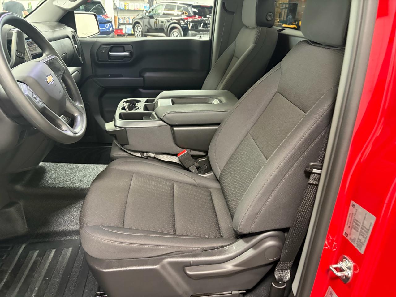 Chevrolet Silverado 1500 Base Reg Cab 4WD 2026