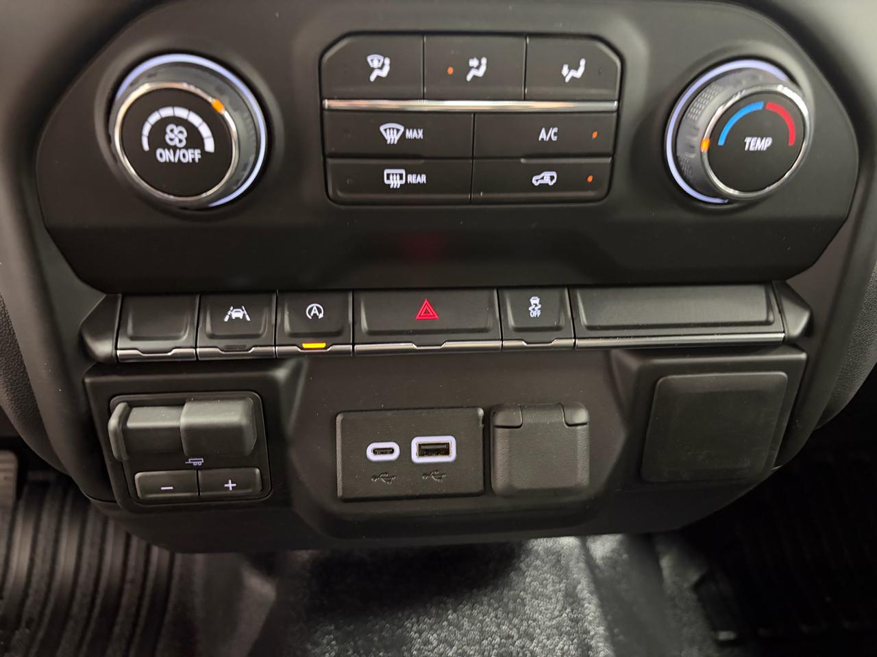 Chevrolet Silverado 1500 Base Reg Cab 4WD 2026