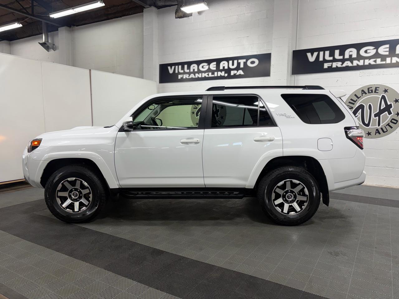 Toyota 4Runner TRD Off-road Premium 4WD 2024