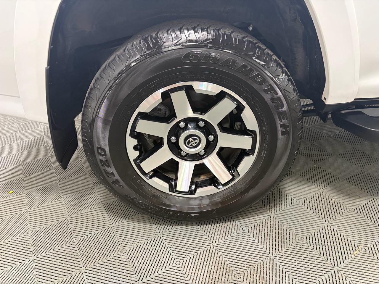 Toyota 4Runner TRD Off-road Premium 4WD 2024