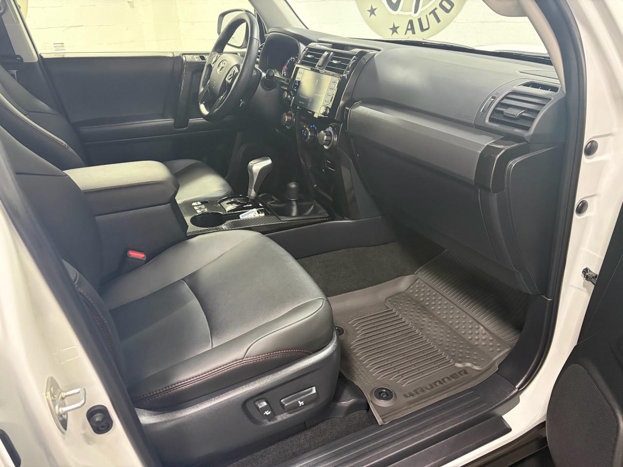 Toyota 4Runner TRD Off-road Premium 4WD 2024