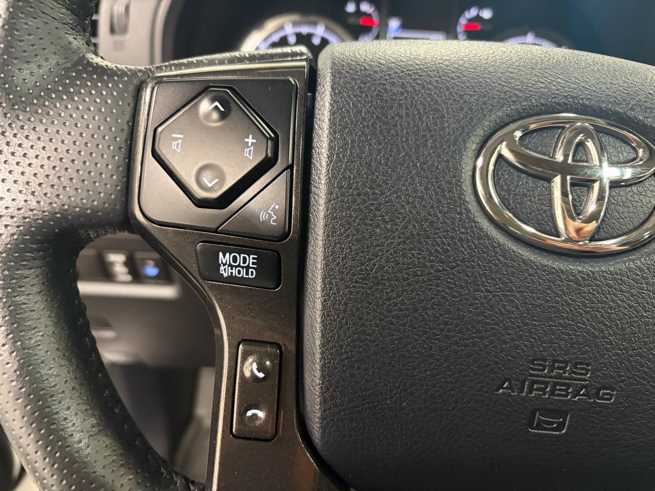 Toyota 4Runner TRD Off-road Premium 4WD 2024