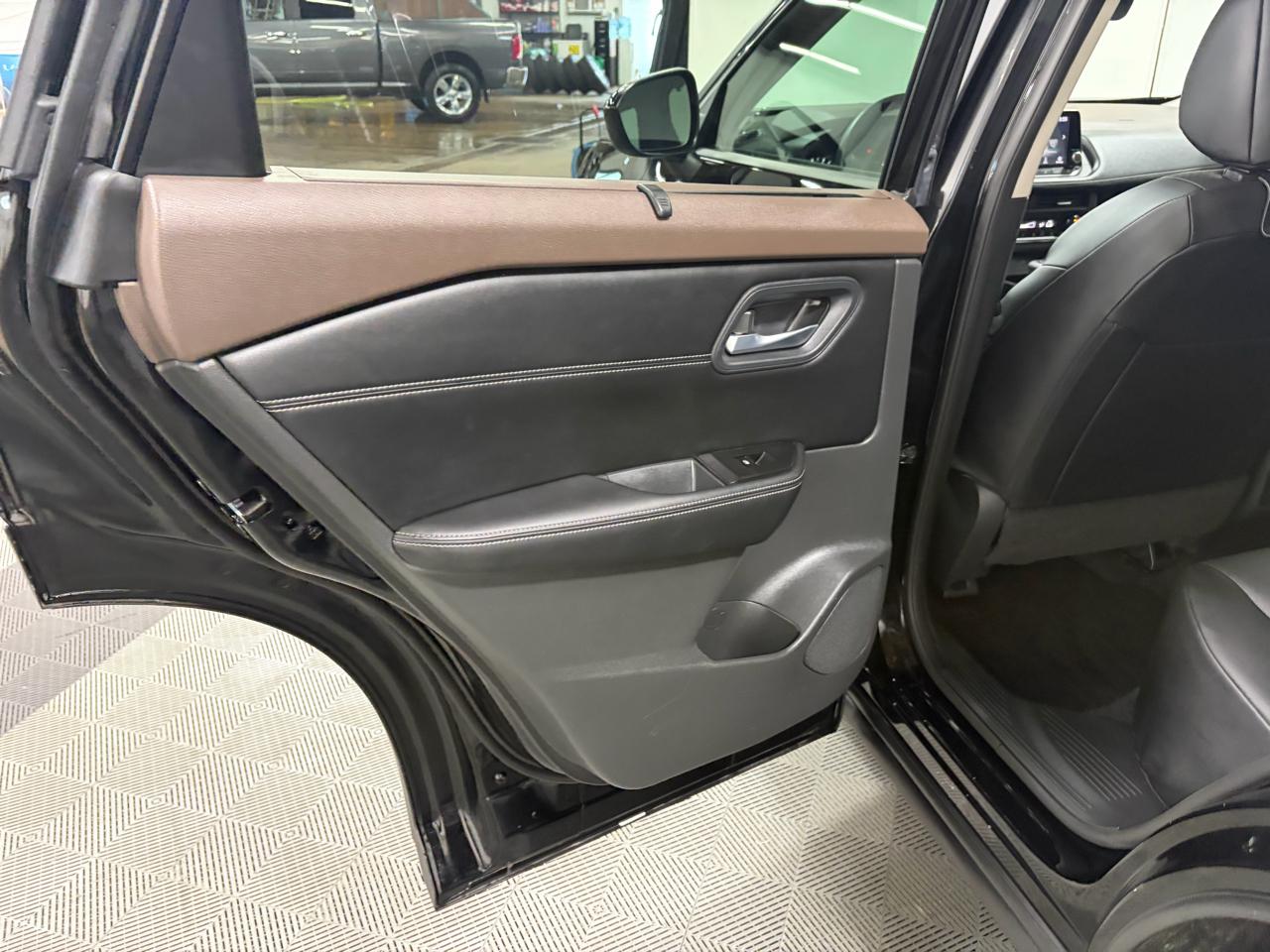 Nissan Rogue SV AWD 2023