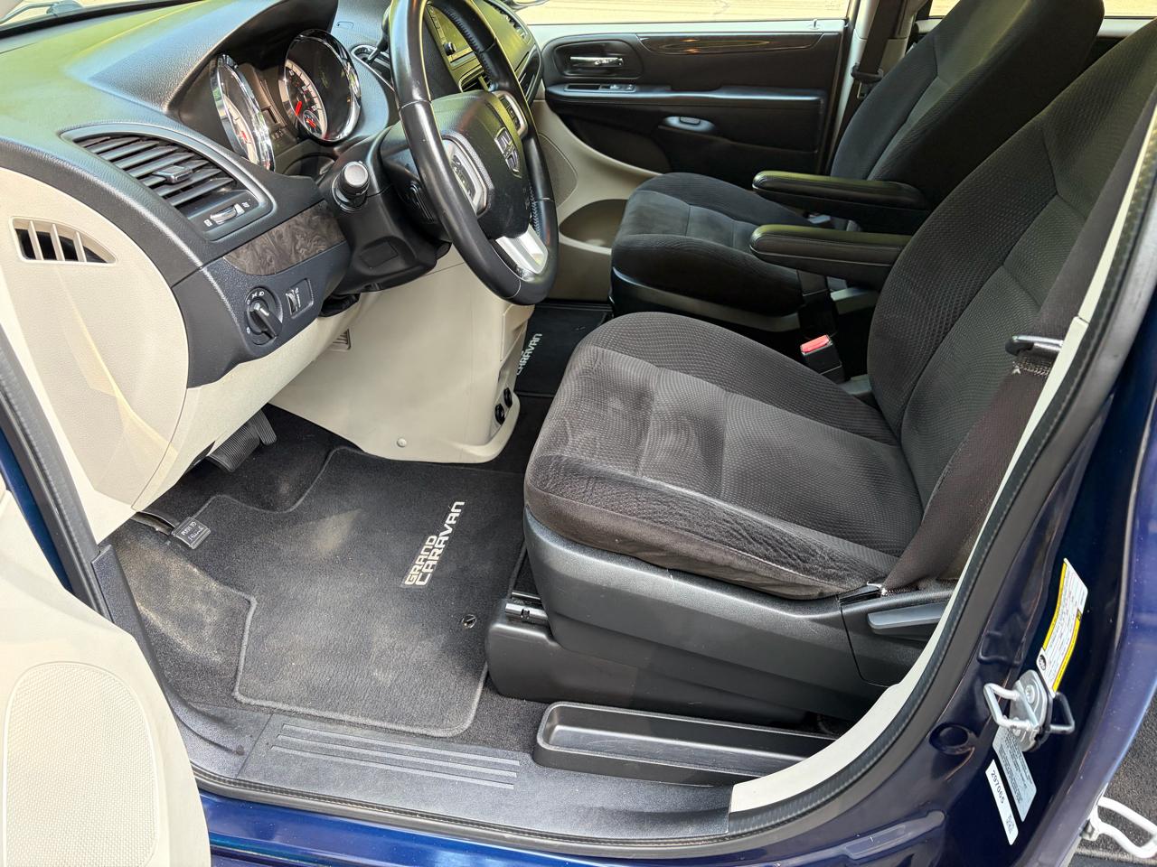 Dodge Grand Caravan SE 2017