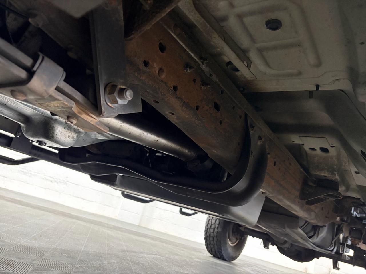 Ford F-350 SD Lariat Crew Cab Short Bed 4WD 2001