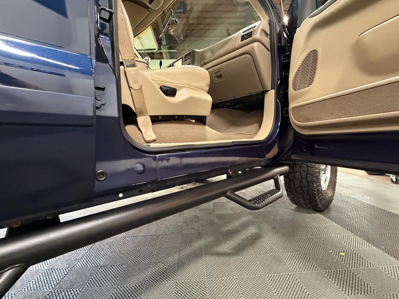 Ford F-350 SD Lariat Crew Cab Short Bed 4WD 2001