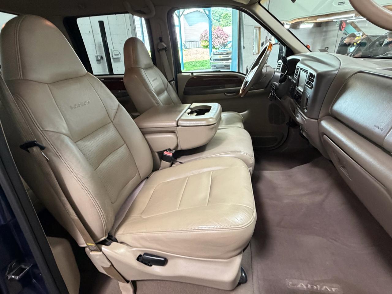 Ford F-350 SD Lariat Crew Cab Short Bed 4WD 2001