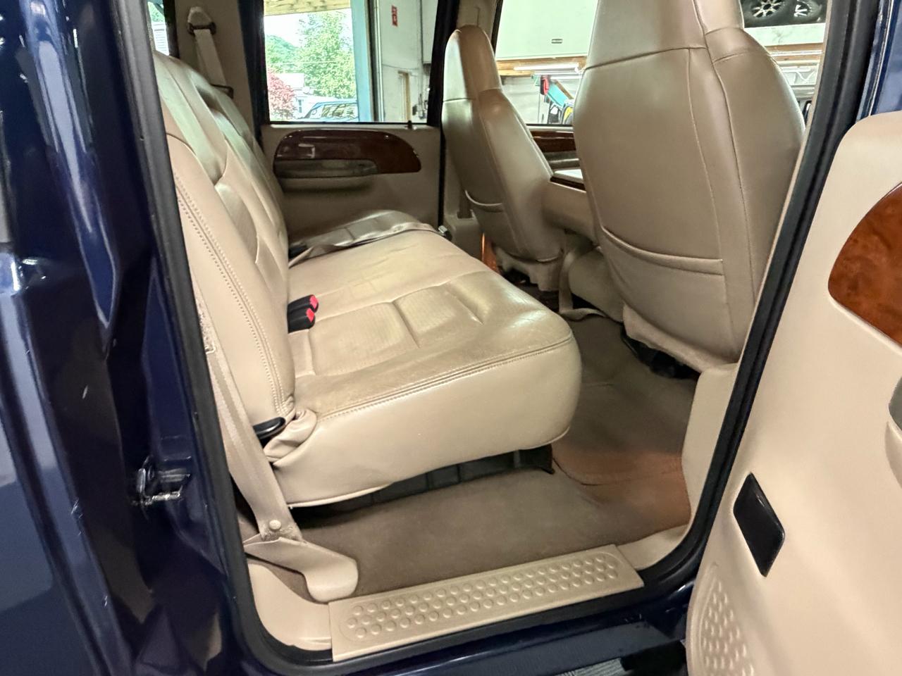 Ford F-350 SD Lariat Crew Cab Short Bed 4WD 2001