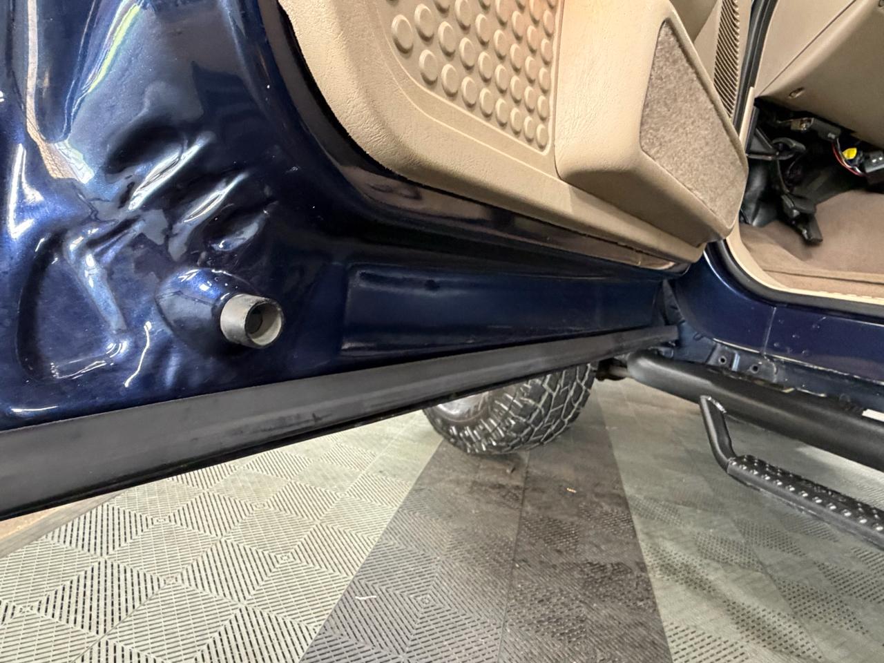 Ford F-350 SD Lariat Crew Cab Short Bed 4WD 2001