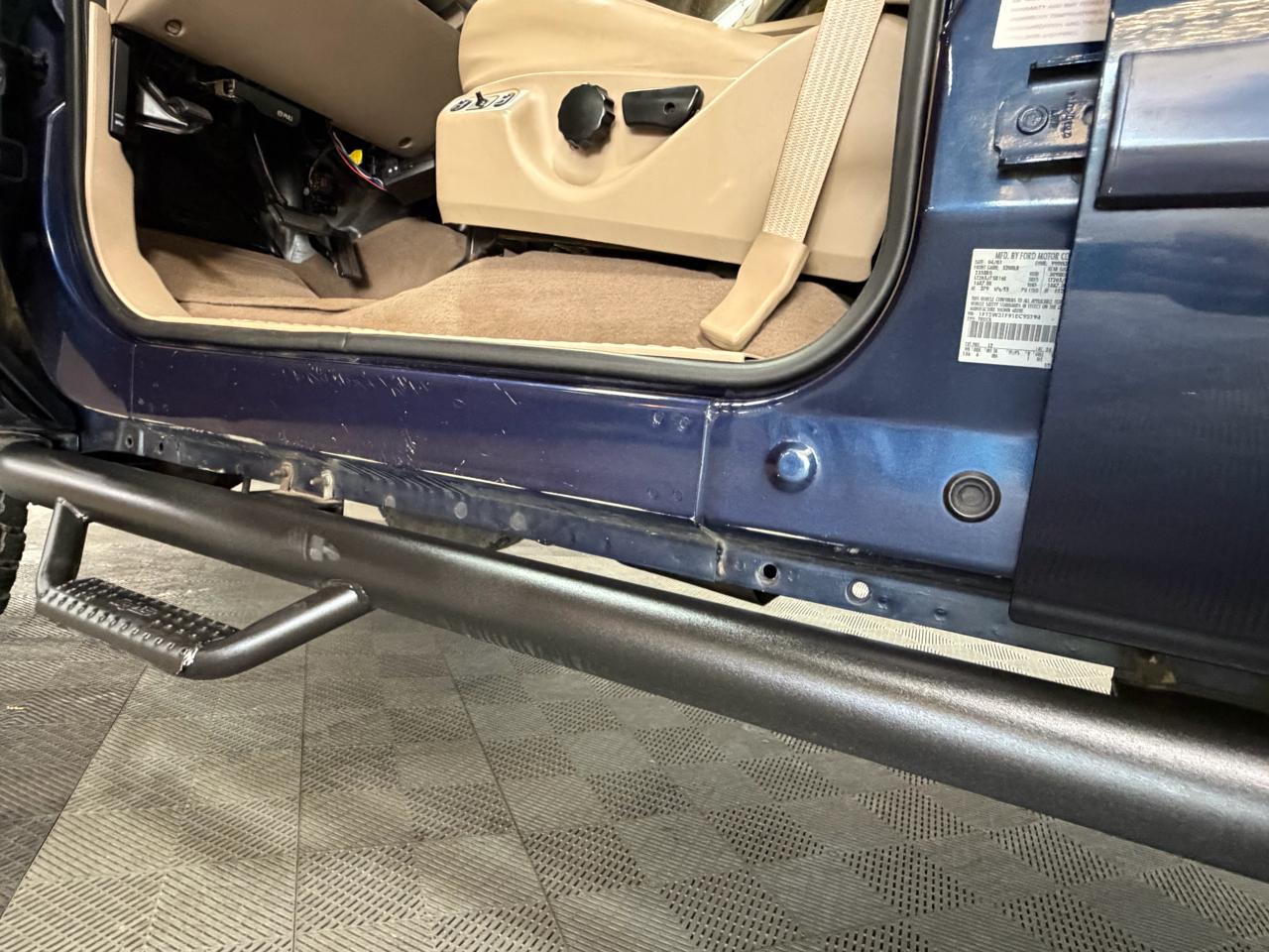 Ford F-350 SD Lariat Crew Cab Short Bed 4WD 2001
