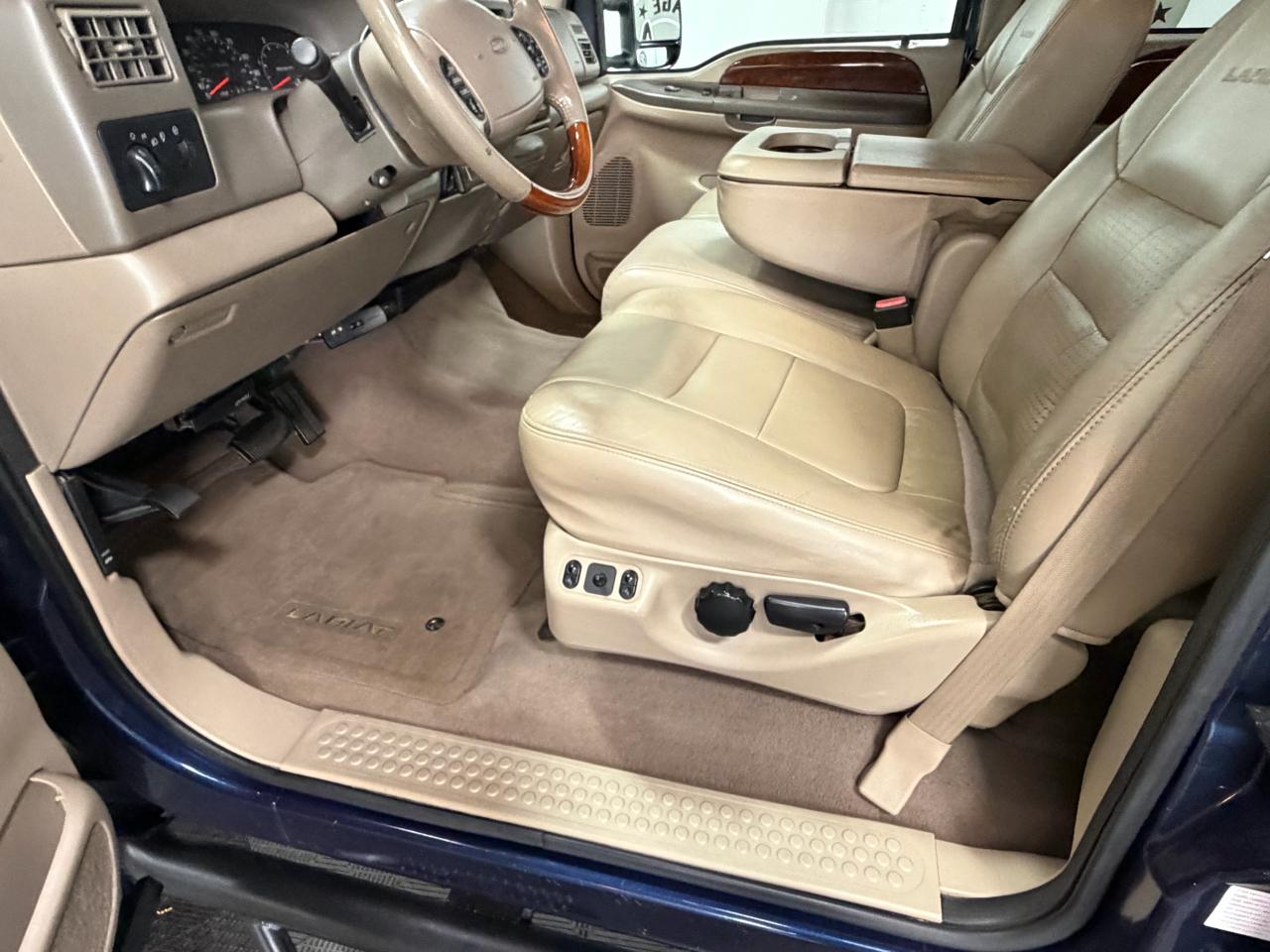 Ford F-350 SD Lariat Crew Cab Short Bed 4WD 2001