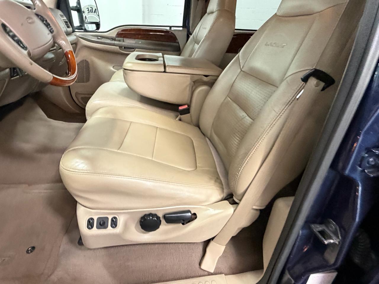 Ford F-350 SD Lariat Crew Cab Short Bed 4WD 2001