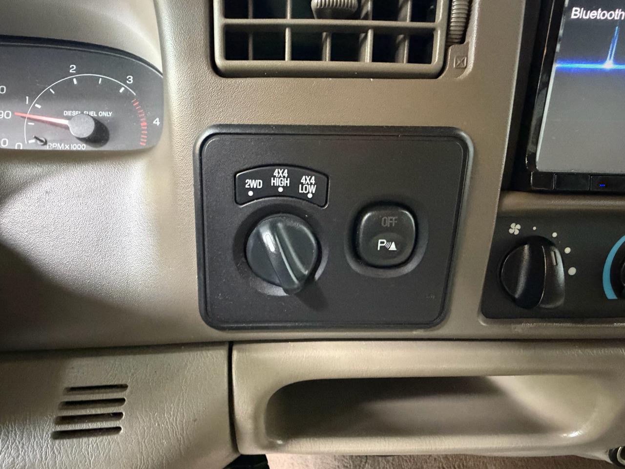 Ford F-350 SD Lariat Crew Cab Short Bed 4WD 2001