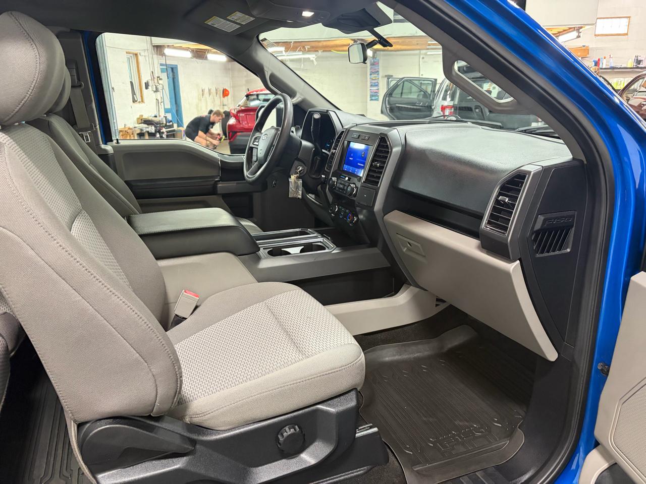 Ford F-150 Supercab 145" XLT 4WD 2019