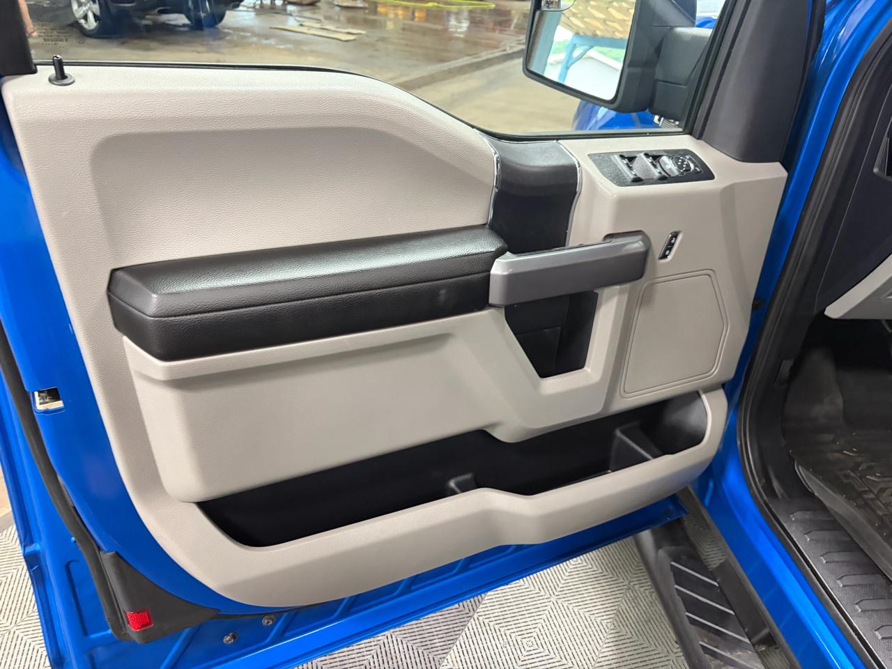 Ford F-150 Supercab 145" XLT 4WD 2019