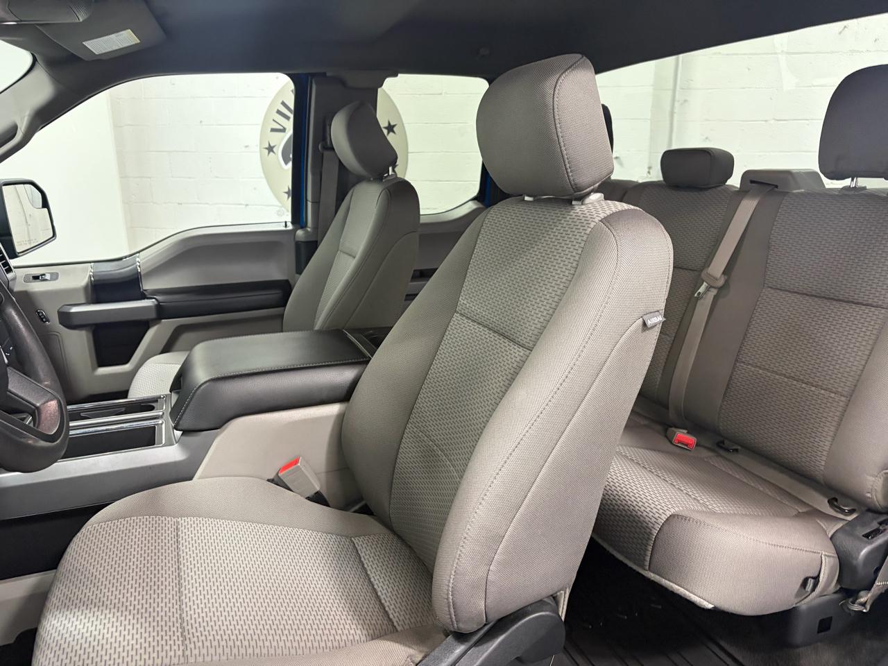 Ford F-150 Supercab 145" XLT 4WD 2019