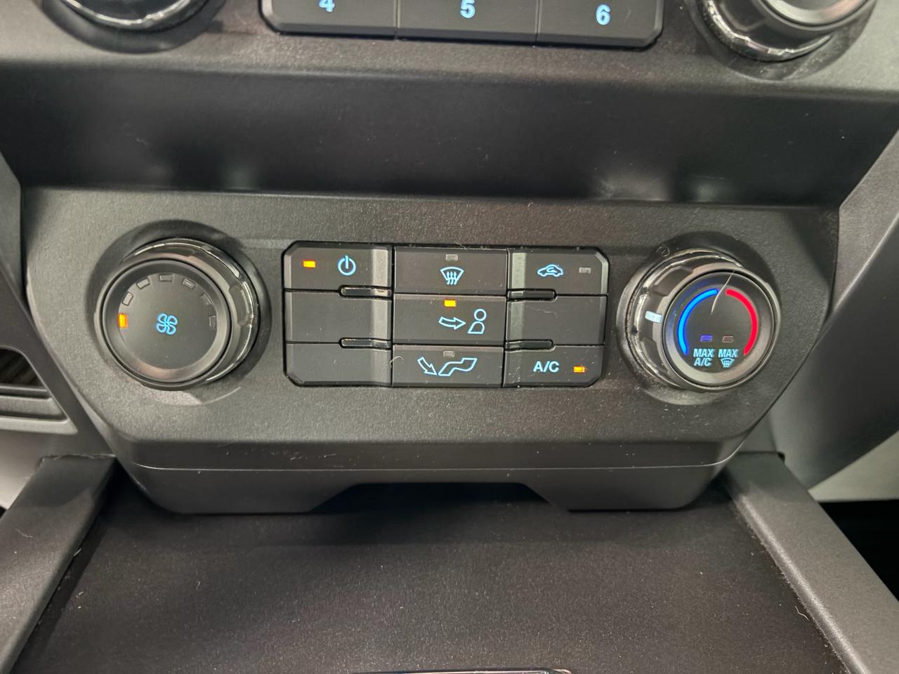 Ford F-150 Supercab 145" XLT 4WD 2019