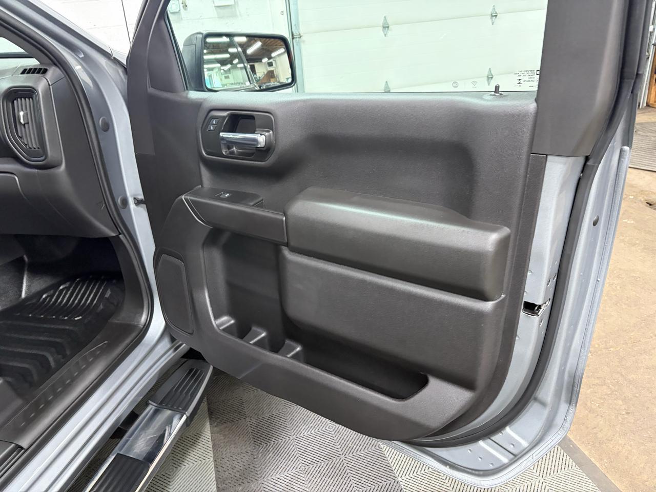 Chevrolet Silverado 1500 Base Reg Cab 4WD 2024