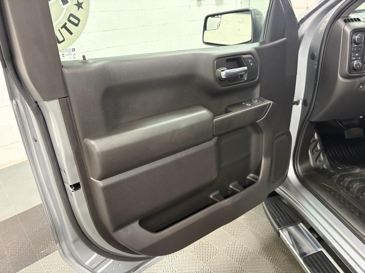 Chevrolet Silverado 1500 Base Reg Cab 4WD 2024