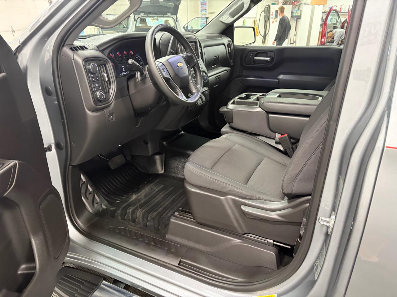 Chevrolet Silverado 1500 Base Reg Cab 4WD 2024