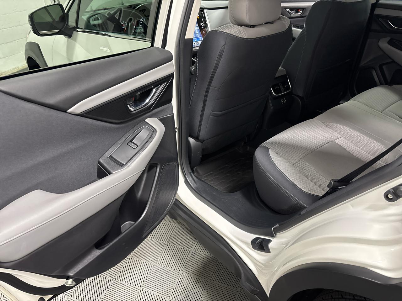 Subaru Outback Premium 2024